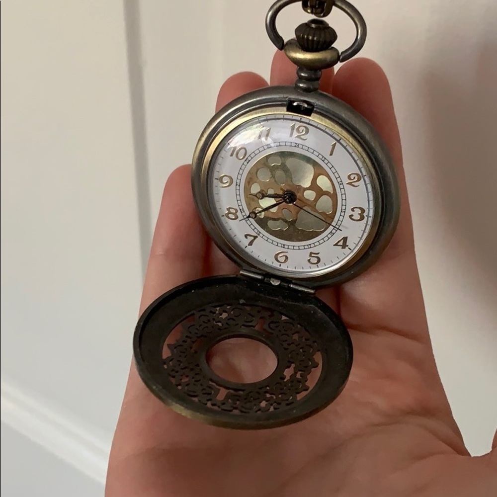 Clock Locket Necklace - Picture 3 of 4